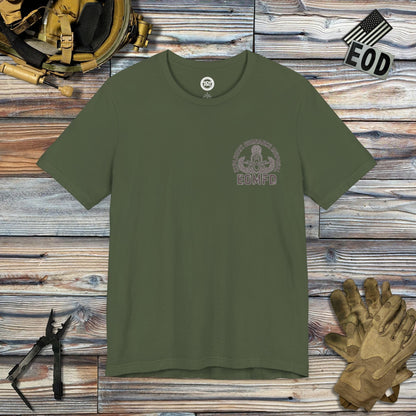 Tavern and Trail T-Shirt Junk in the Sun (Back Print) T-Shirt