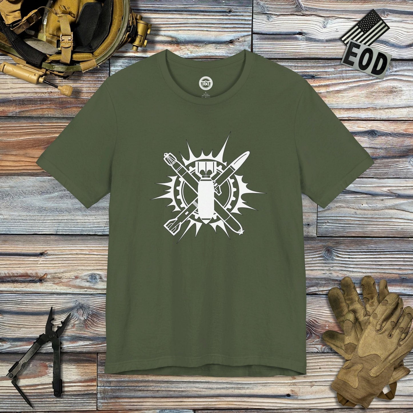 Tavern and Trail T-Shirt Junk in the Sun T-Shirt Military Green / S